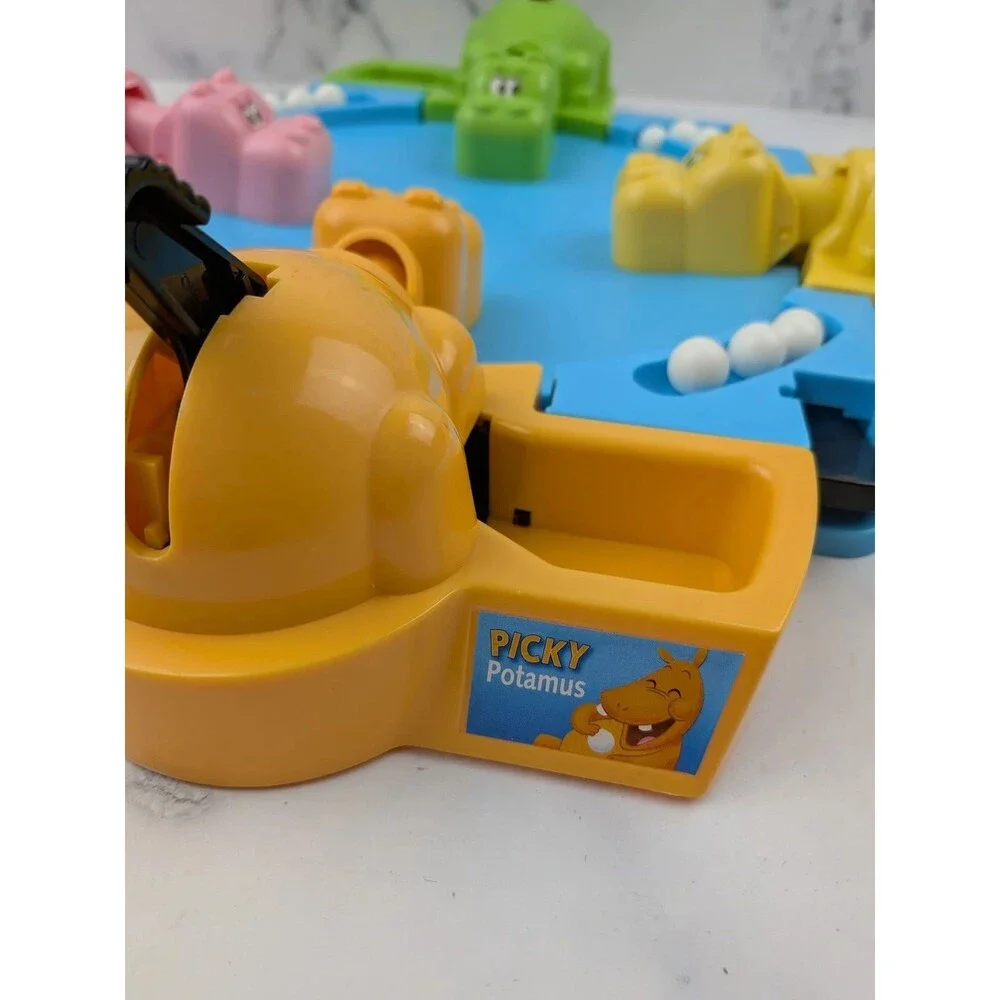 Hungry Hungry Hippos Board Game Tabletop Hasbro 2006 16 Marbles No Box